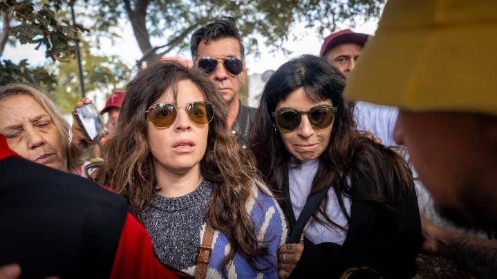 Los mensajes de Dalma y Gianinna Maradona al confirmarse cuando se reanudará el juicio por la muerte de Diego