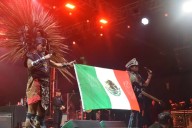 El Tri Sinfónico con Alex Lora sacude a miles de yucatecos en un concierto benéfico para Casa Otoch
