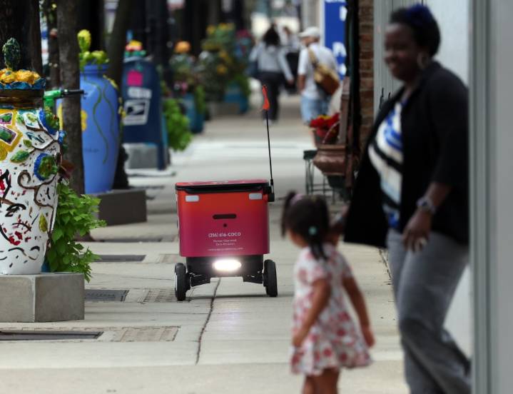 Editorial: Chill out aldermen, the delivery robots are cute