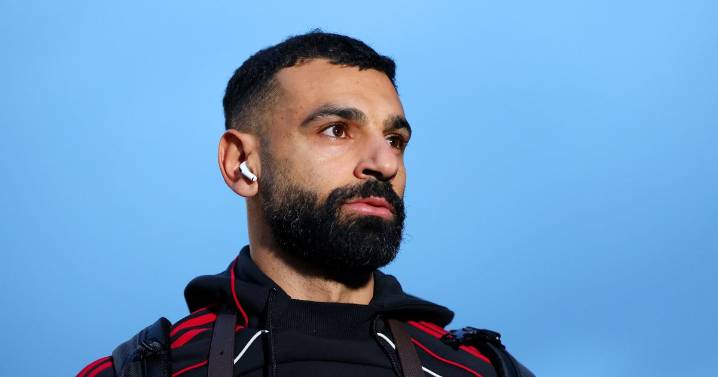 Liverpool handed £65m transfer decision to replace Mohamed Salah in January