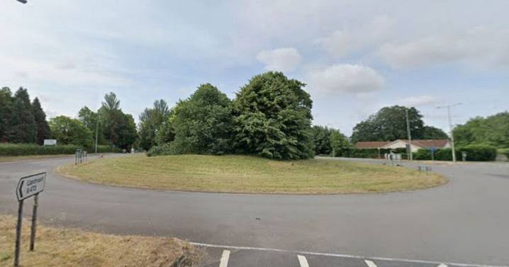 'Serious' crash shuts road near Welsh college campus