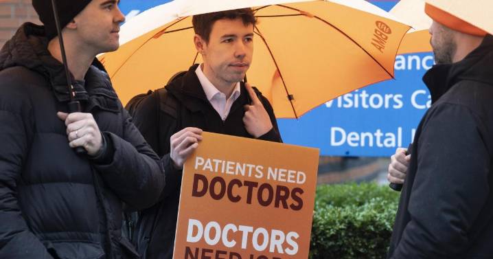 Resident doctors in England set for five-day December strike, BMA announces