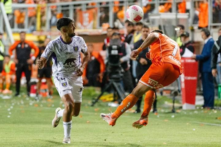 “Nos ganaron, no sé si con un gol legítimo... Pido perdón a la gente porque nos vinieron a quitar un ascenso y es triste”