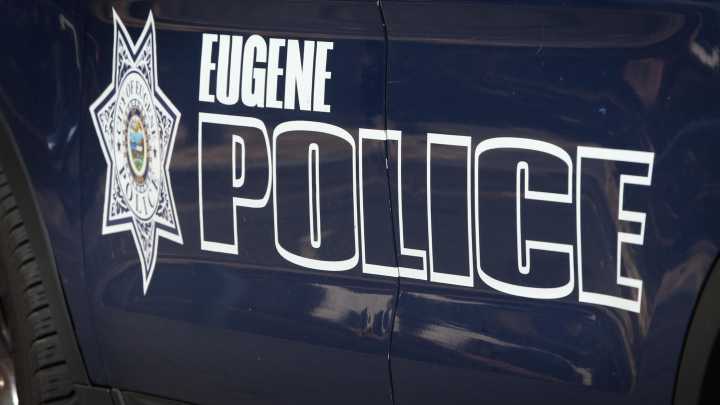 Eugene man arrested after eluding police, pipe bomb found in car