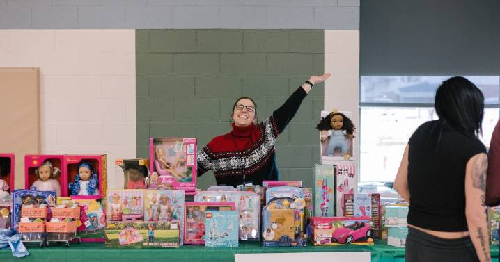 Englewood community event that connects local families with holiday presents needs your help