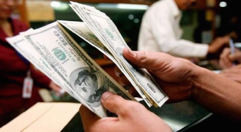Dólar inició el mes a la baja en ventanillas; así cotizó hoy