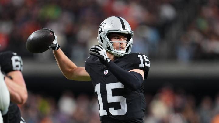 Kenny Pickett will officially start Sunday vs. Eagles