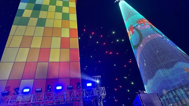 Imponente; así es el árbol de Navidad más grande de Colombia en 2025