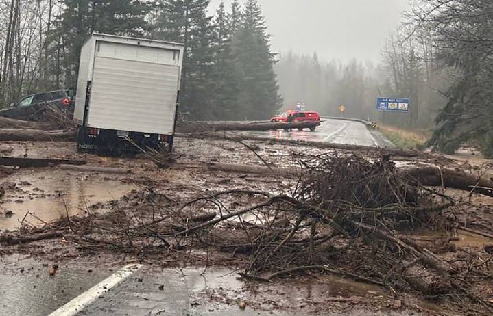 Eastbound I-90, Highway 2 to remain closed overnight
