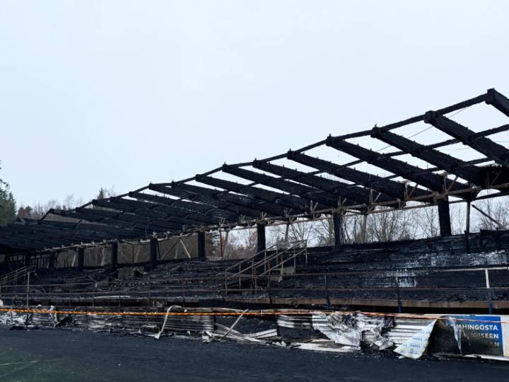 Incendio en el estadio del FC Haka tras el descenso del equipo a segunda división