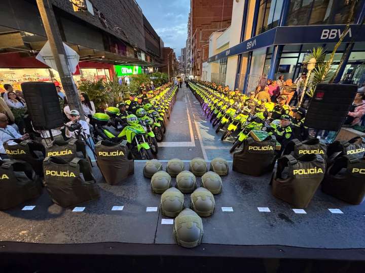 Con recursos de Tasa  de Seguridad entregan motocicletas, cascos y chalecos antibalas a Policía Nacional