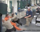 Aurora jail officer broke inmate's arm during fight, officials say