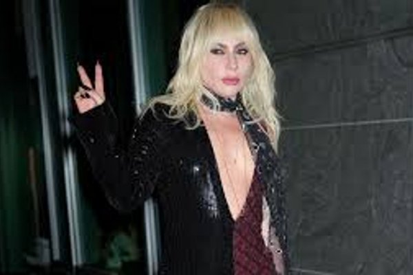 No más platinado: así fue la impactante transformación de Lady Gaga