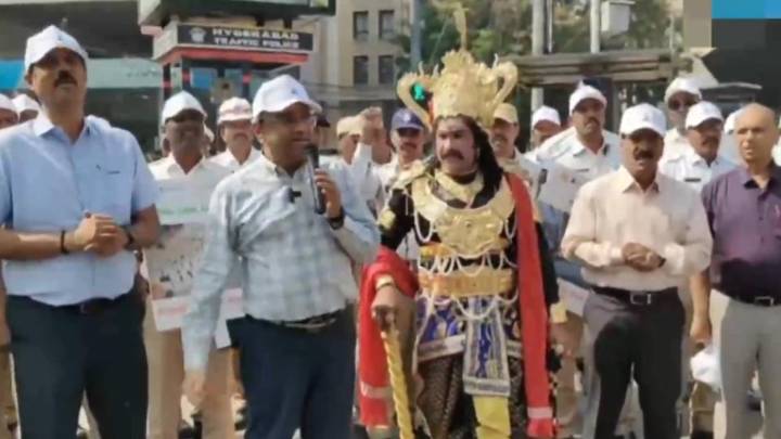 Video of Yamraj on Hyderabad streets to warn helmetless drivers