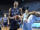 Peñarol remontó y aplastó a Atenas en la Liga Nacional