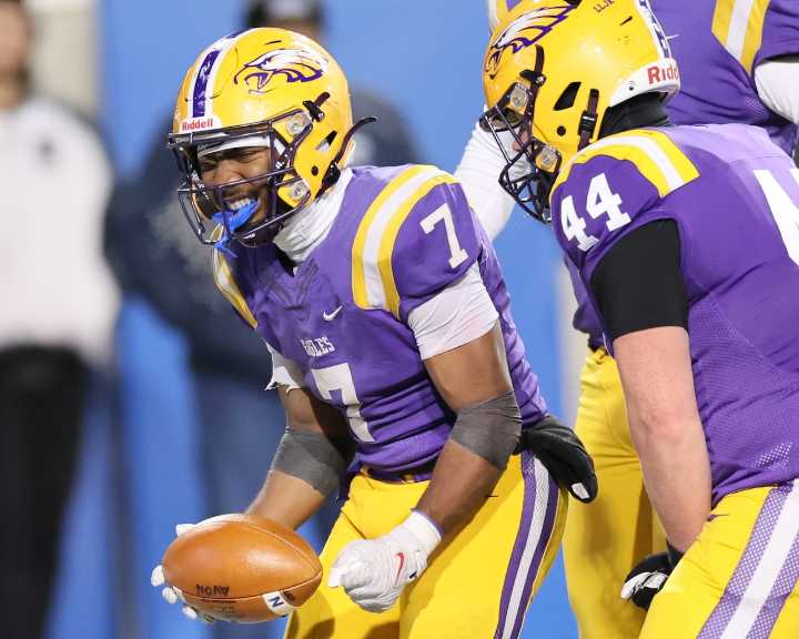 Avon chills Anderson’s offense to repeat as state football champion