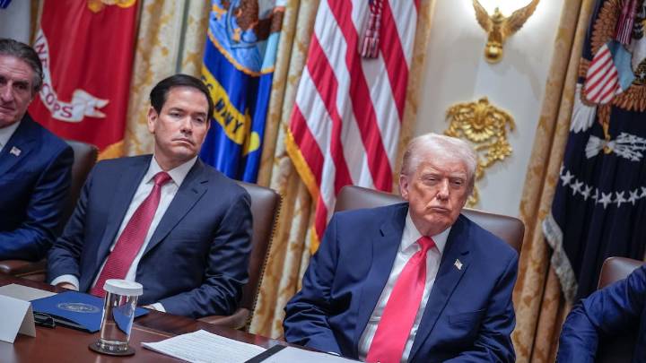 Trump lanza una advertencia a Venezuela: "Vamos a empezar con los ataques por tierra. Acabaremos con esos hijos de perra"