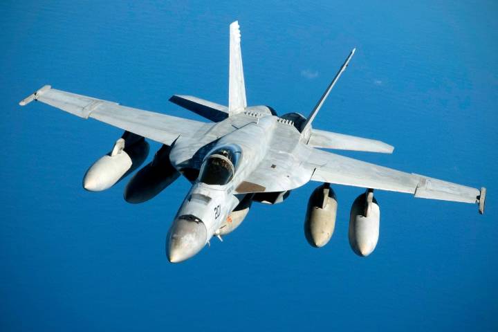 Aviones de combate de EE.UU. ingresan en espacio aéreo de Venezuela