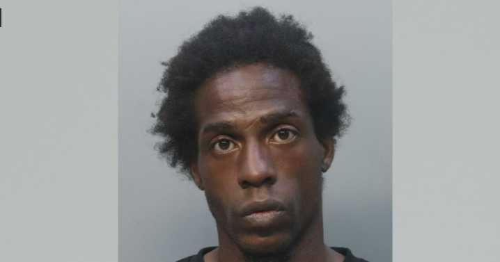 Man charged in Miami Beach hate-crime robbery after alleged antisemitic slur and assault, police say