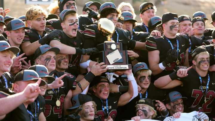 Rowlett’s late interception seals Lincoln Christian’s 3A three