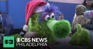 Phillies bring Christmas joy to 100 children at South Philadelphia PAL Center