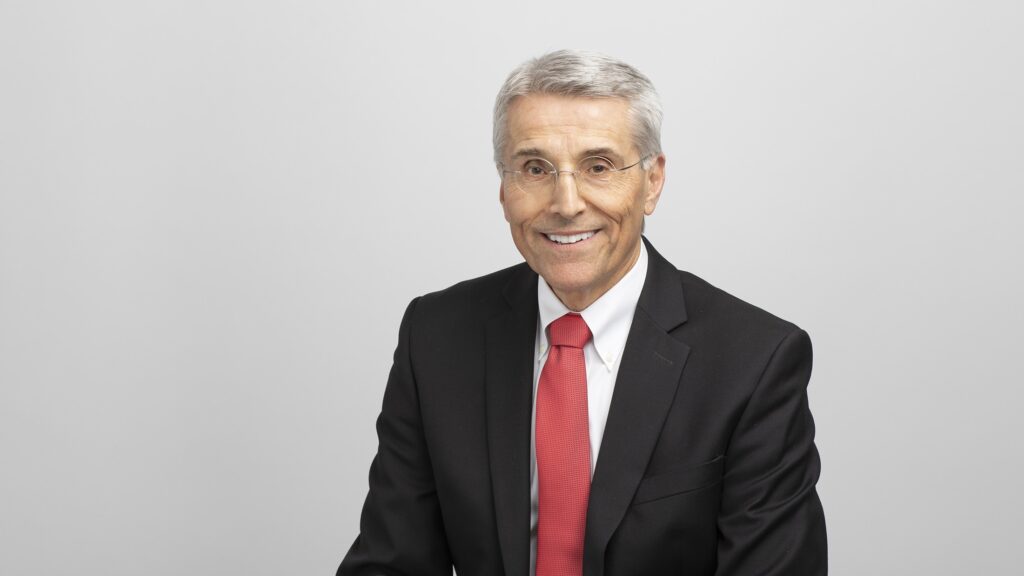 Top drug regulator Richard Pazdur set to leave FDA