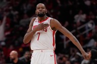 Durant alcanza 31.000 puntos en su carrera y Rockets dominan a Suns
