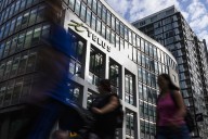 Telus hits pause on dividend increases, expects free cash flow to grow