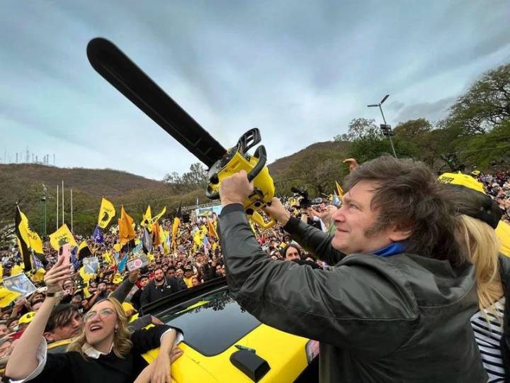 Casi 60 mil agentes del Estado fueron cesanteados