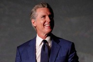 Gavin Newsom se mofa de Donald Trump y publica un video creado con IA donde aparece esposado