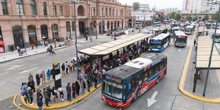 La UTA denunció que empresarios de colectivos pusieron en duda el pago del aguinaldo y se declaró en alerta