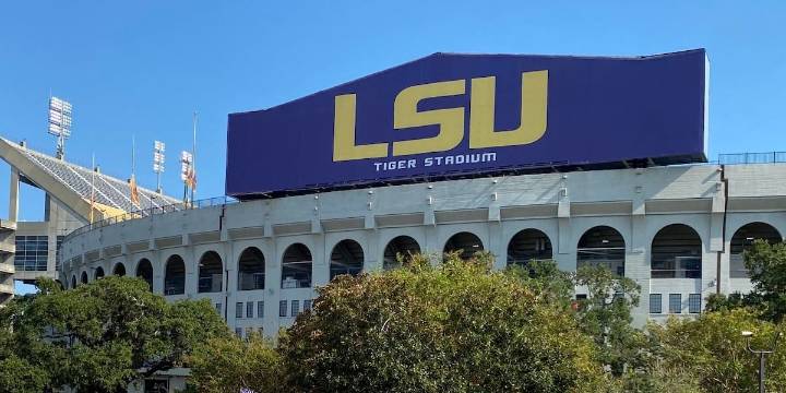 LSU scraps ticket-price hike for football season tickets