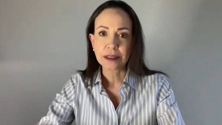 Madre de María Corina Machado llegó a Oslo con la esperanza de que su hija reciba el Nobel de la Paz en persona