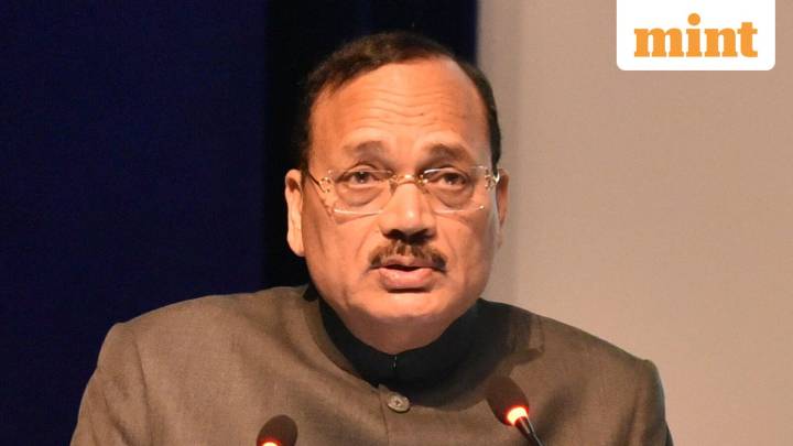 Retired judges condemn 'motivated campaign’ against CJI Kant over Rohingya case