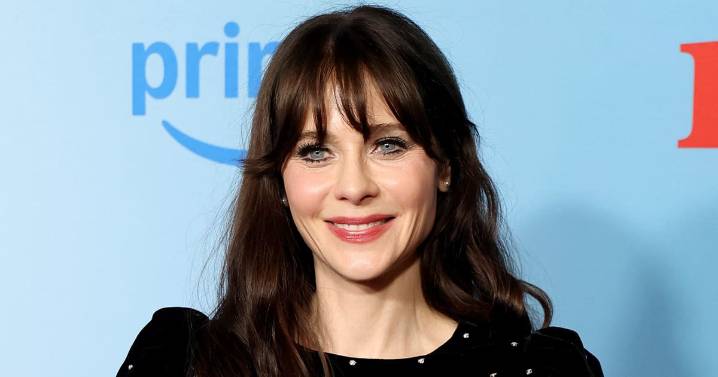 Zooey Deschanel's Kids Elsie, Charlie React to Elf