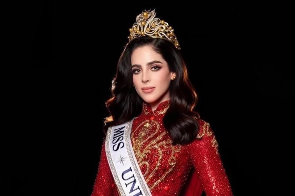 Video: Incomodan preguntas a Fátima Bosch y abandona entrevista