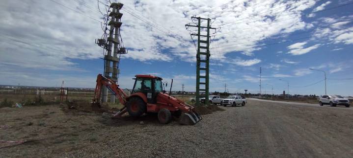 Servicios Públicos continúa con las mejoras en el servicio eléctrico de Río Gallegos