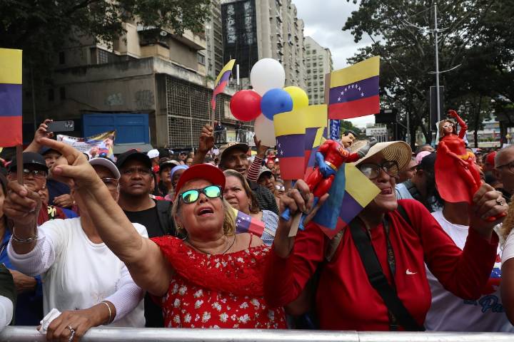 Trump se reúne hoy con su equipo de “halcones” para decir qué hace con Venezuela