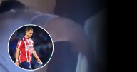Video: Aficionado de Chivas rompe su tele tras penal fallado de Chicharito