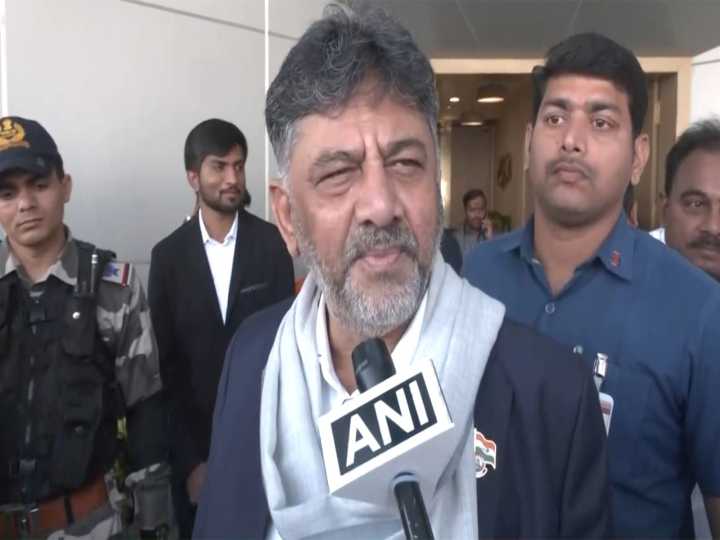 DK Shivakumar arrives in Hyd to participate in Telangana Summit