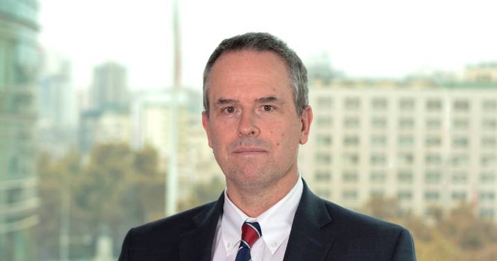 Gobierno se inclina por Kevin Cowan para suceder a Stephany Griffith Jones en el Consejo del Banco Central