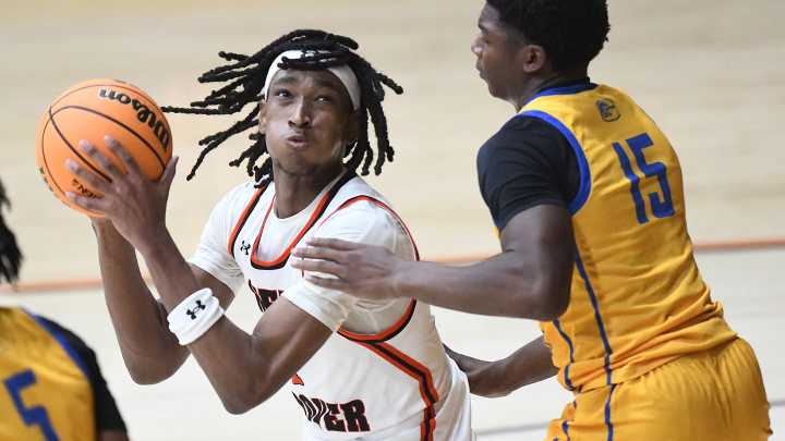 See Laney, Hoggard basketball in Hoopfest tournament