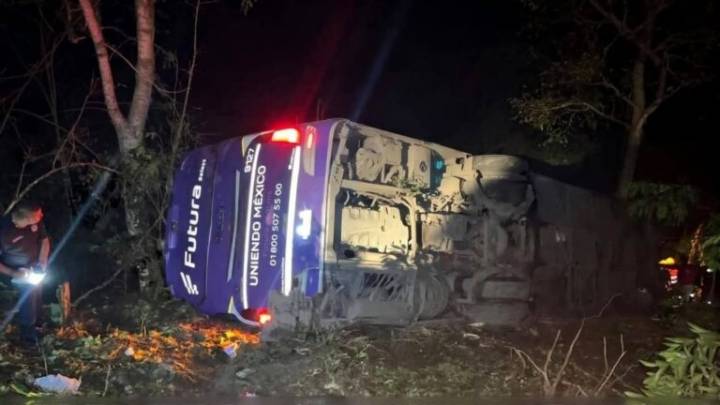 Publican lista de heridos del accidente de autobús de pasajeros en Hidalgo