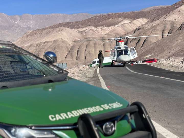 Video | Helicóptero de Carabineros rescata a niña descompensada en ruta a Las Peñas
