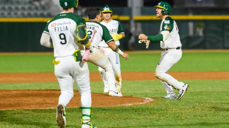 Cañeros deja en el terreno a Yaquis con batazo de Isaac Rodríguez