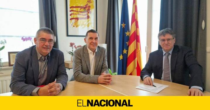 Puigdemont y Otegi se reúnen en Waterloo y subrayan la necesidad de colaborar