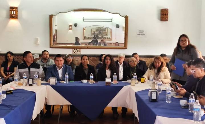 Denuncian hostigamiento y espionaje en Normal Benito Juárez de Zacatlán