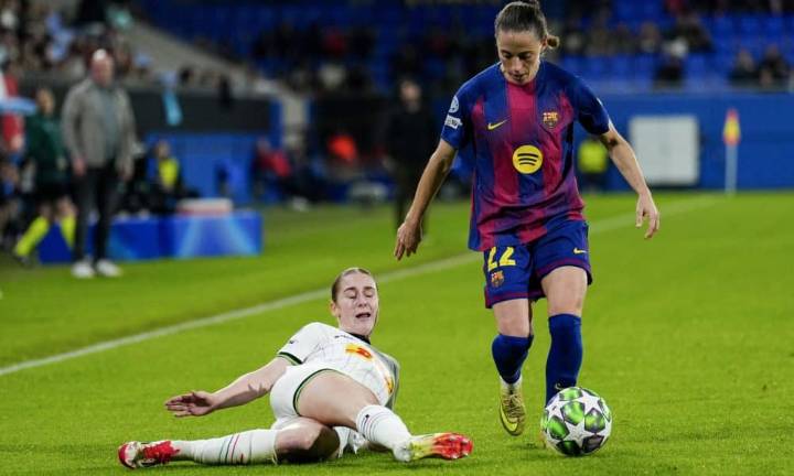 Ona Batlle también se lesiona con la selección y estará tres semanas de baja