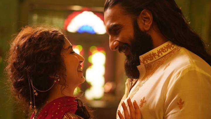 Dhurandhar Box Office Collection Day 8: Ranveer Singh Starrer Starts Week 2 With A Bang, All Set To Cross ₹ 250 Crore Mark