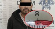 Sospechoso de asaltar un autoservicio es detenido con un arma prohibida